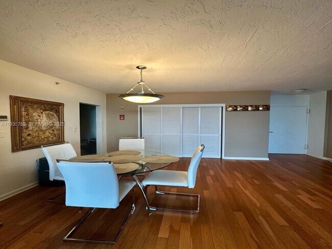 Building Photo - 3001 S Ocean Dr