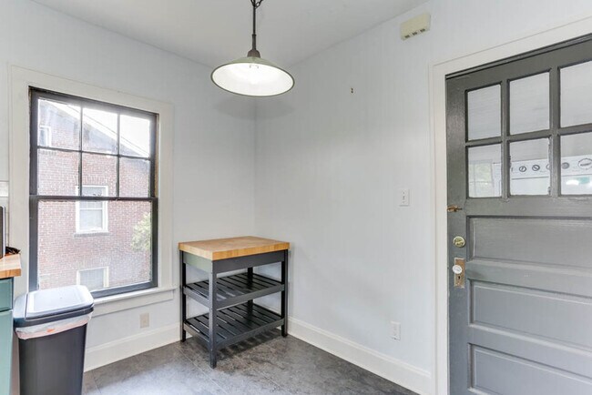Building Photo - 1700 Claremont Ave