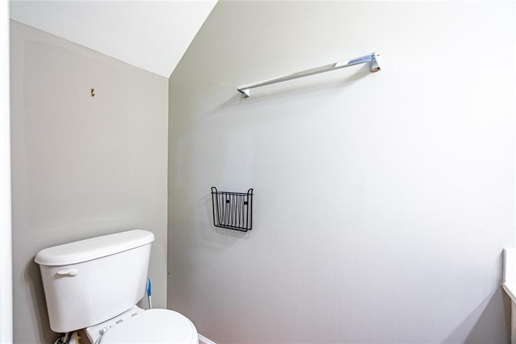 Building Photo - 2302 Towneheights Terrace SE