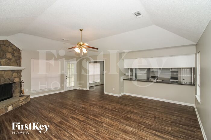 Building Photo - 1590 Belle Trees Dr