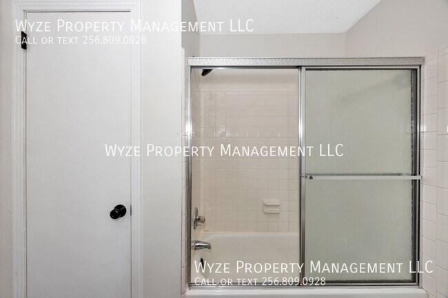 Building Photo - 11311 Mountain Crest Dr SE