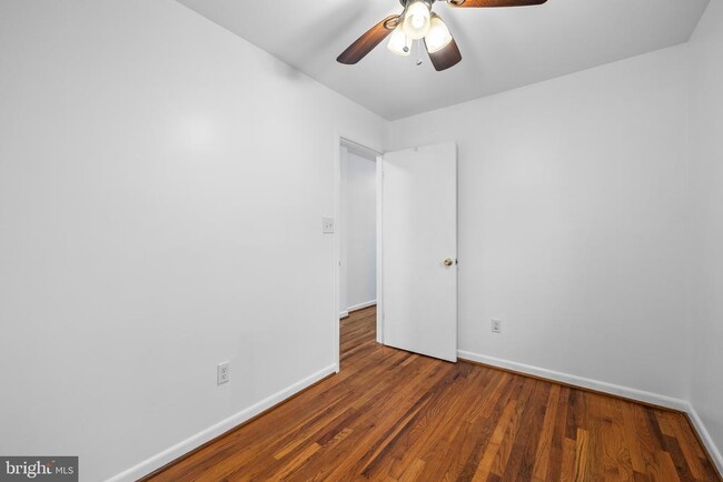 Building Photo - 1437 Towson St