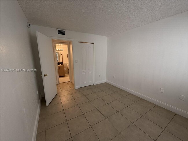 Building Photo - 4205 N University Dr