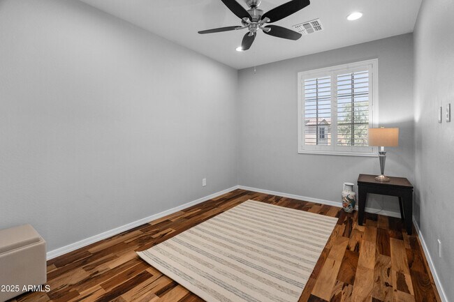 Building Photo - 3603 E Salter Dr