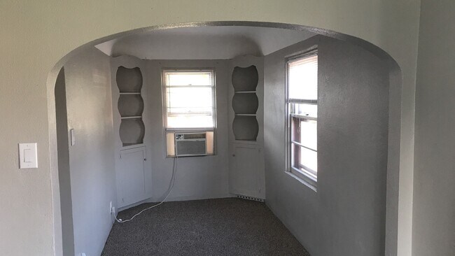 Building Photo - Incredible Location In Caldwell