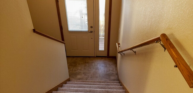 Building Photo - 2019 Barber Dr