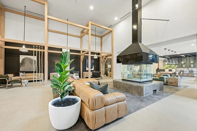 Building Photo - 6 Garfield Pl