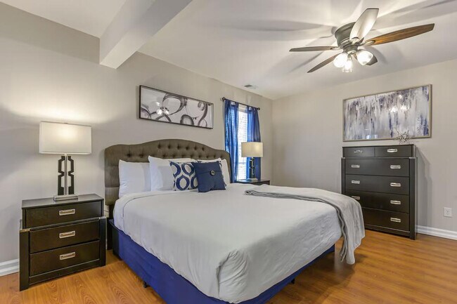 Building Photo - 27 W Ridge Dr SE