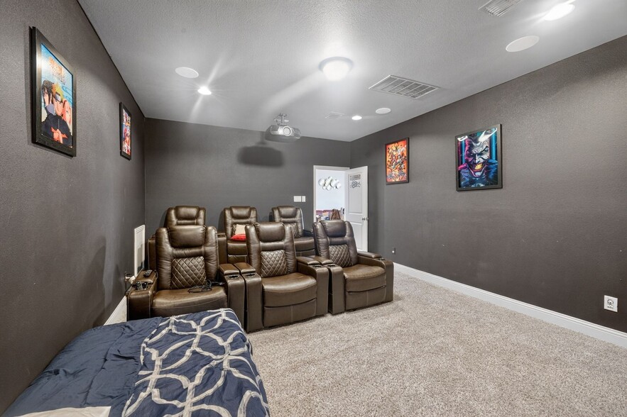 Building Photo - 6200 Marigold Dr