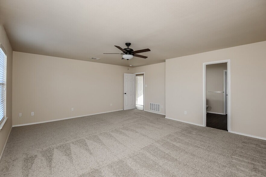 Building Photo - 309 Coneflower Dr