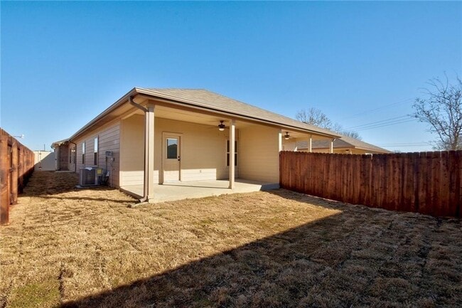 Building Photo - 167 Joanne Lp