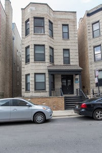 Building Photo - 2824 N Orchard