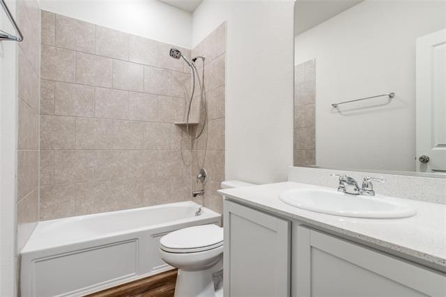 Building Photo - 309 Hackberry St