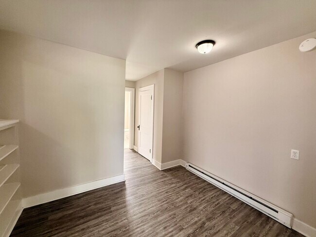 Building Photo - 640 Beaumont Ave