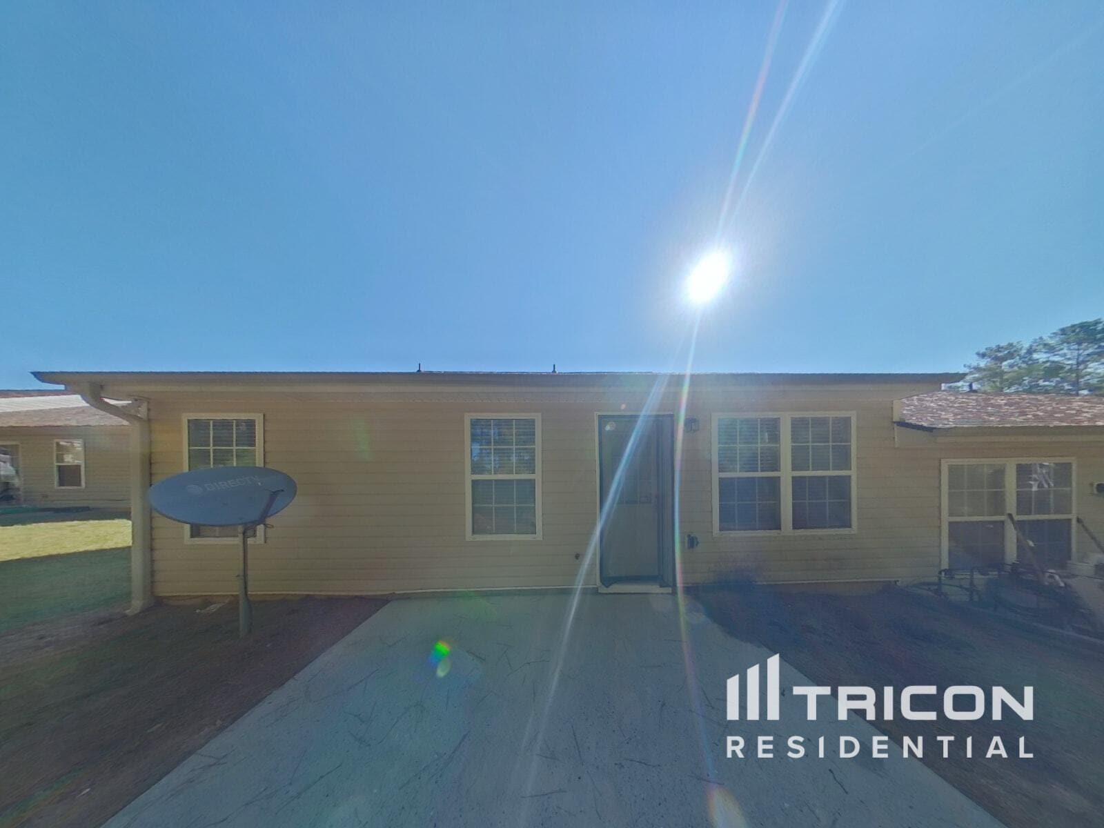 Building Photo - 2177 Red Oak Cir