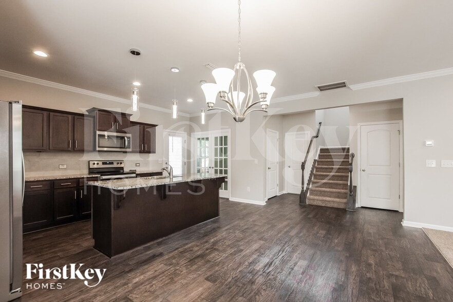 Building Photo - 4208 Stockbrook Dr