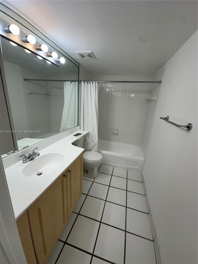 Building Photo - 814 NW 36th Ave