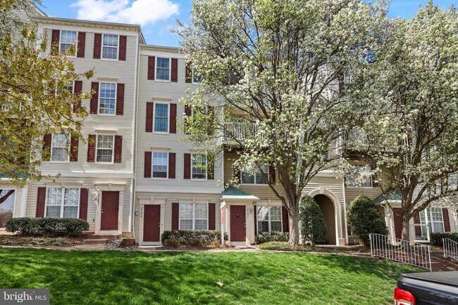 Building Photo - 21877 Elkins Terrace