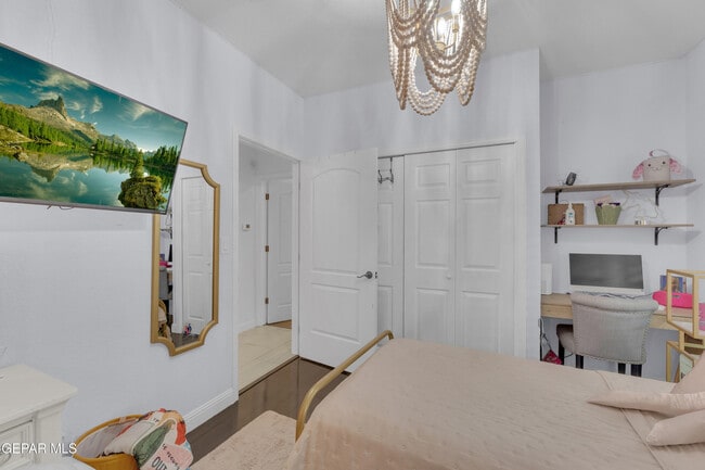 Building Photo - 2085 Paseo Del Prado Dr