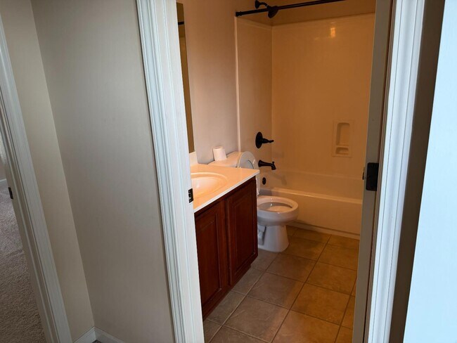 Building Photo - 10521 Red Stone Dr