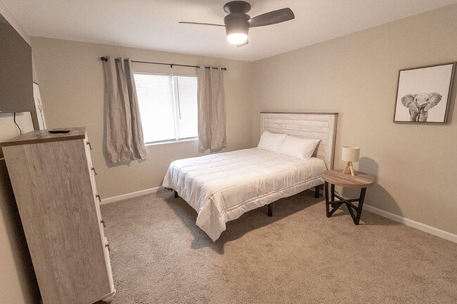 Building Photo - 801 N Ann St