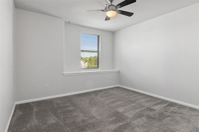 Building Photo - 208 Callahan Ln