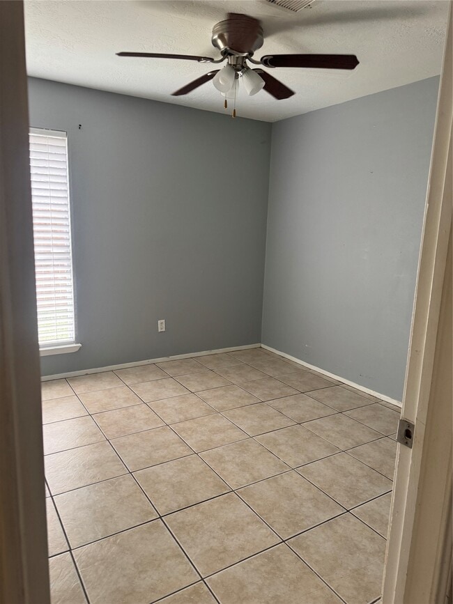 Building Photo - 2602 Grand Teton Dr