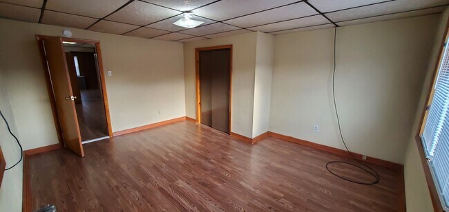 Building Photo - 530 Naylor Rd