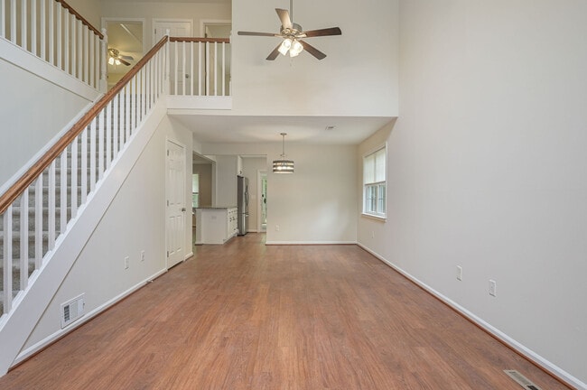 Building Photo - 176 Stoney Dr