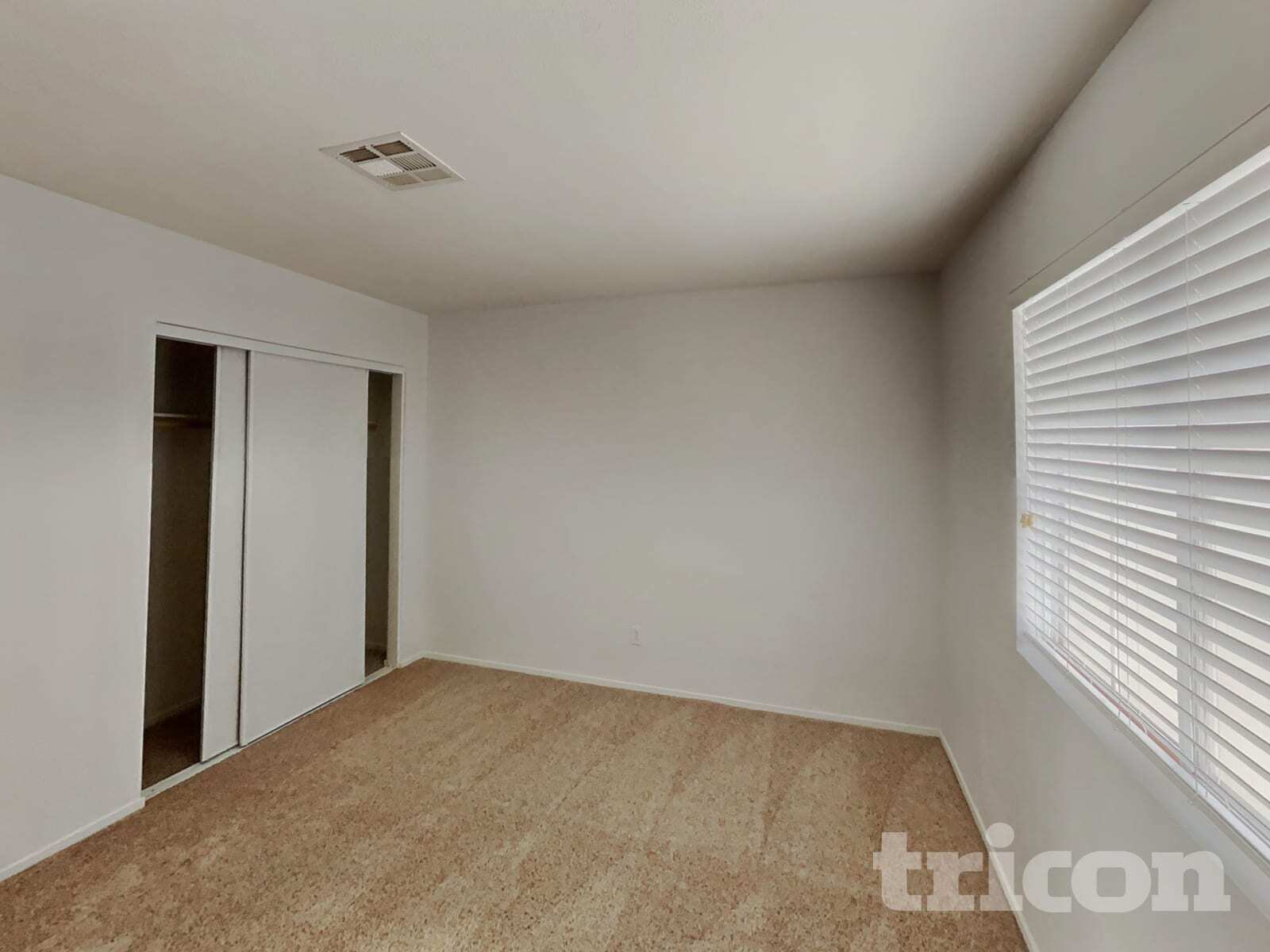 Building Photo - 2030 Maui Surf Ave