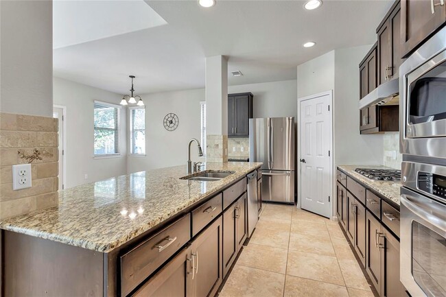 Building Photo - 209 Highland Horizon