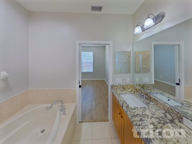 Building Photo - 10337 Avelar Ridge Dr