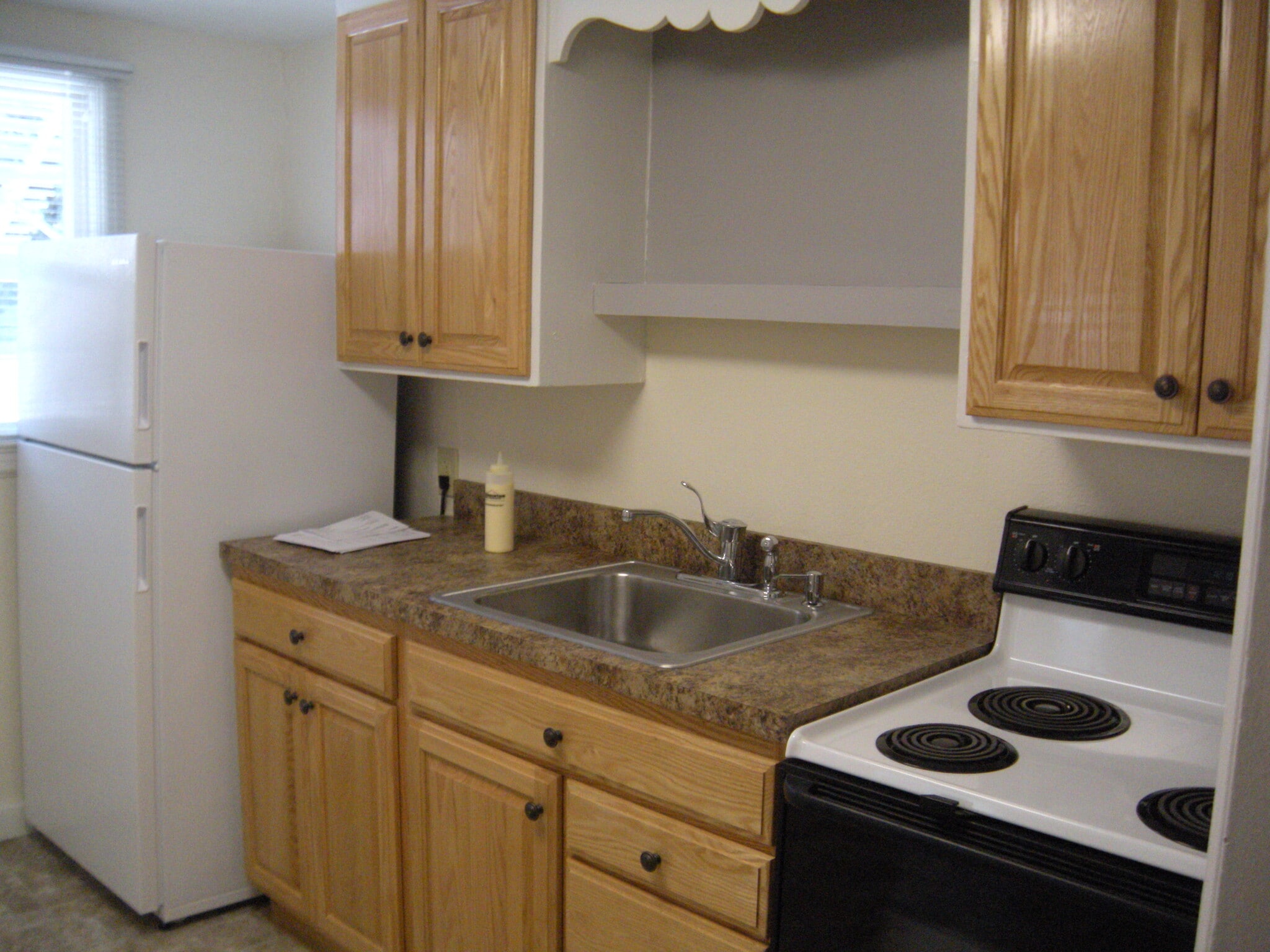 Building Photo - 3972 Hawthorne Rd