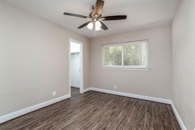 Building Photo - 24326 Pine Canyon Dr