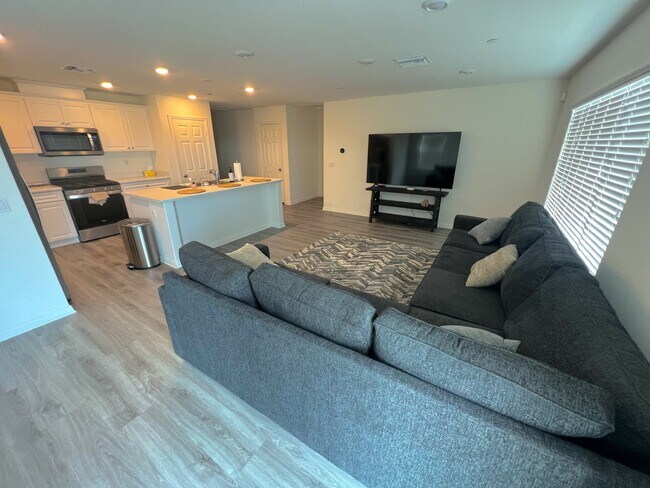 Building Photo - 27779 Via Santa Catarina