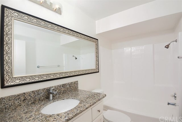 Building Photo - 31618 W Nine Dr