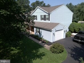 Building Photo - 329 Clemens Rd