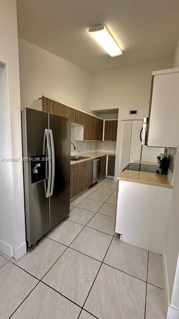 Building Photo - 15545 N Miami Lakeway