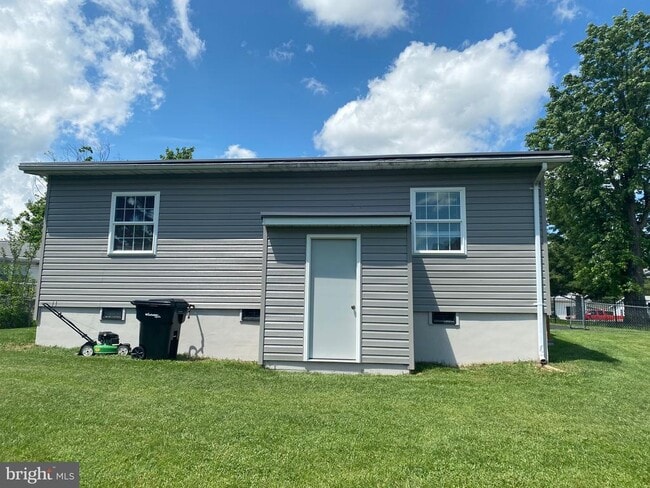 Building Photo - 419 Shenandoah Pl