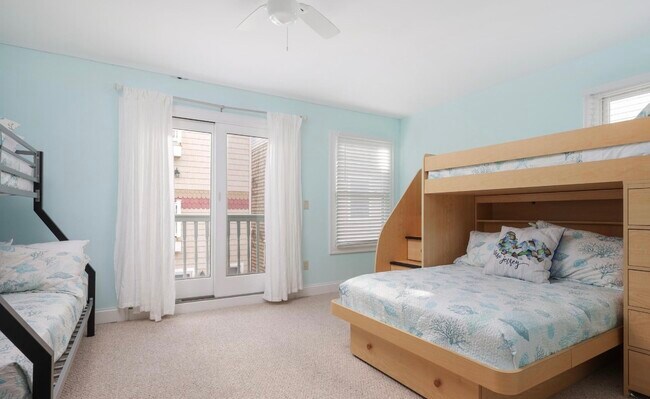 Building Photo - 21 Blaine Ave