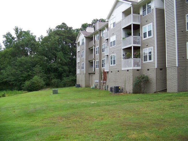 Building Photo - 6732 Willowbrook Dr