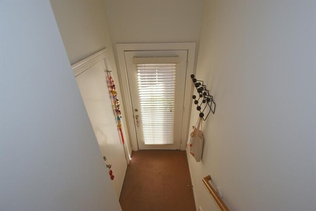 Building Photo - One-of-a-Kind Townhome in Desirable Midtown!