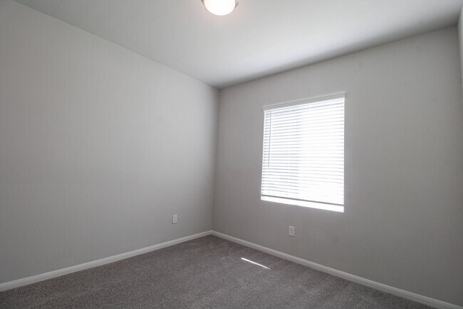 Building Photo - 3713 Tripps Pl