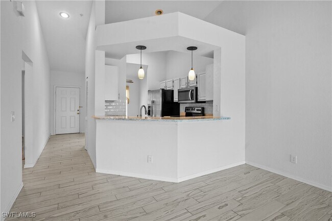 Building Photo - 9851 Costa Mesa Ln