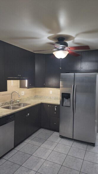 Building Photo - 32230 Ruehle Ave