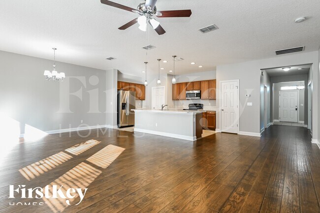 Building Photo - 13710 Goodson Pl