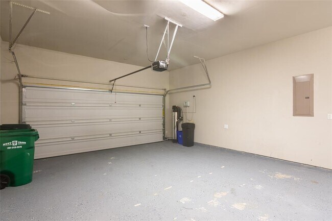 Building Photo - 31226 Shady Arbor Ln