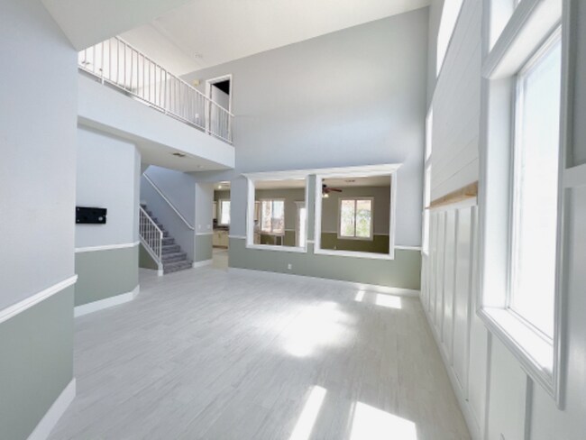 Building Photo - 4572 Yellow Harbor St