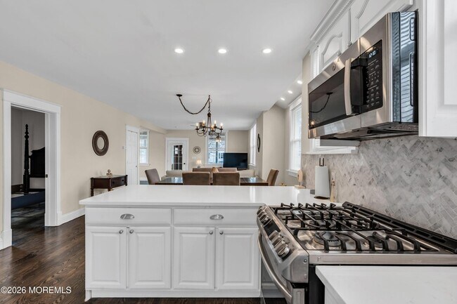 Building Photo - 524 Fisk Ave