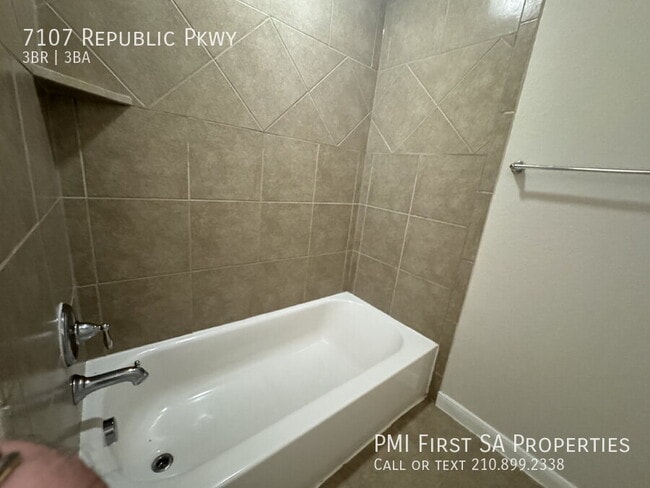Building Photo - 7107 Republic Pkwy